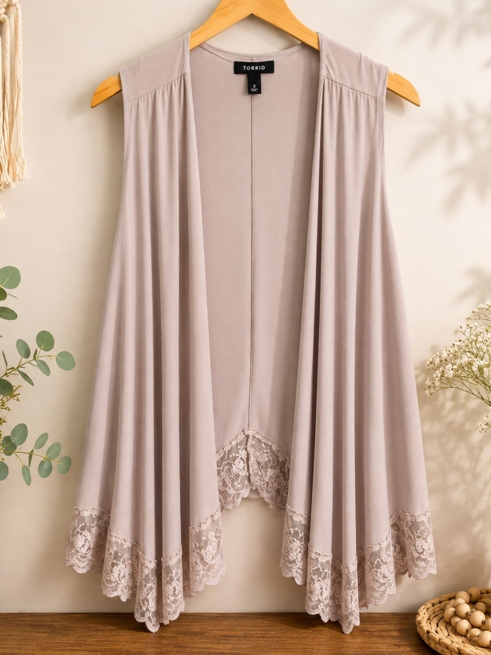 Torrid Size 2 Mauve Lace Trim Waterfall Vest Boho Romantic Layering 23" PTP
